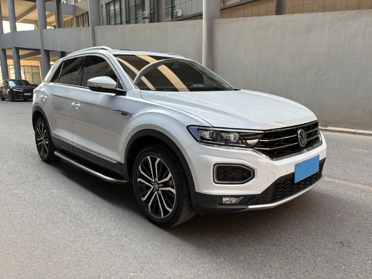 2022 Volkswagen T-Roc 1.4T 150HP L4 7DCT,autocango,china used car exporter,china ev exporter,chinese used car exporter,chinese used ev exporter