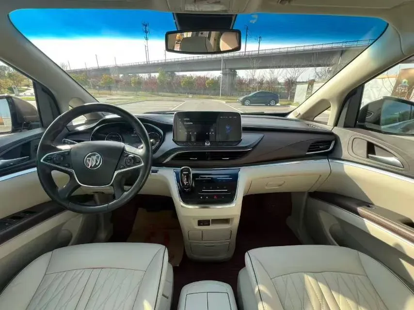 2022 Buick GL8 2.0T 237HP L4 9AT,autocango,china used car exporter,china ev exporter,chinese used car exporter,chinese used ev exporter