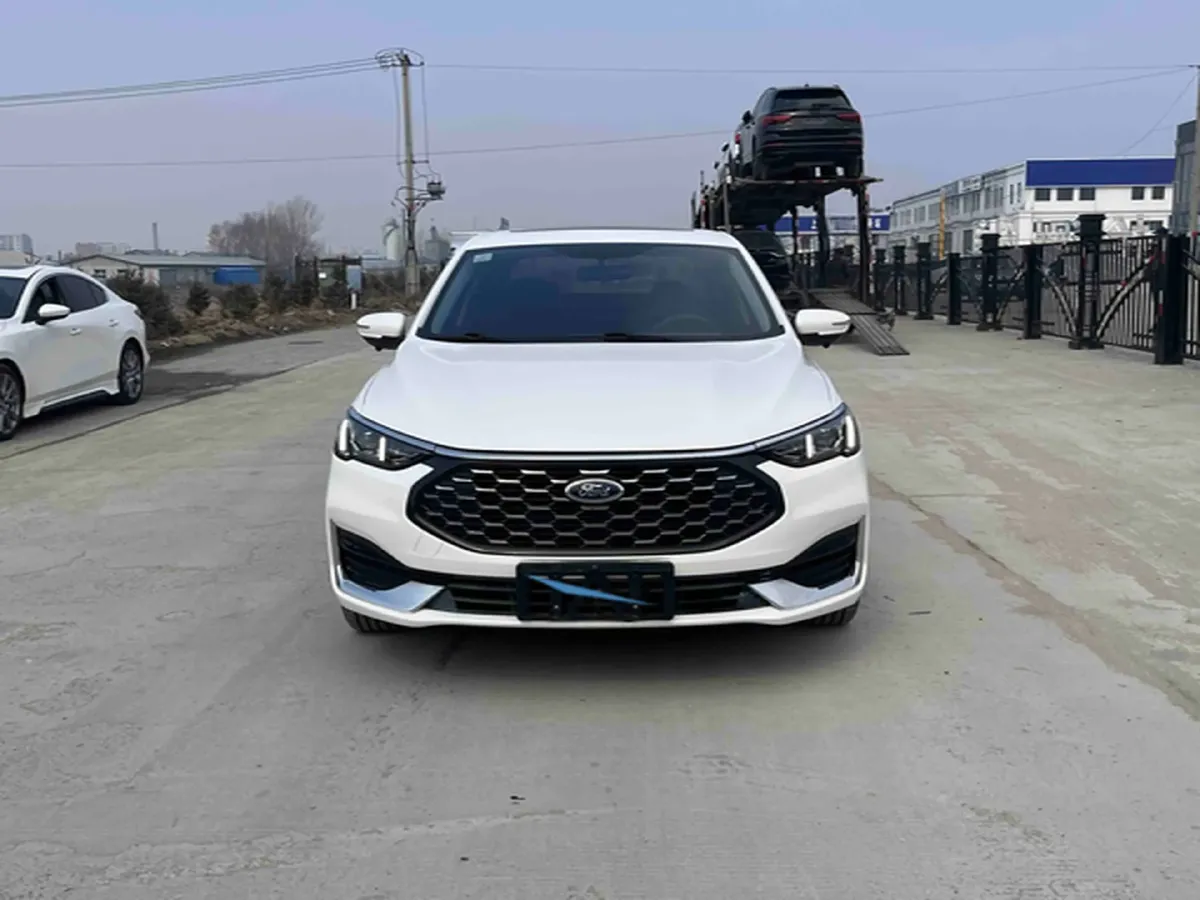 2021 Ford Escort 1.5L 122HP L3 6AT,autocango,china used car exporter,china ev exporter,chinese used car exporter,chinese used ev exporter