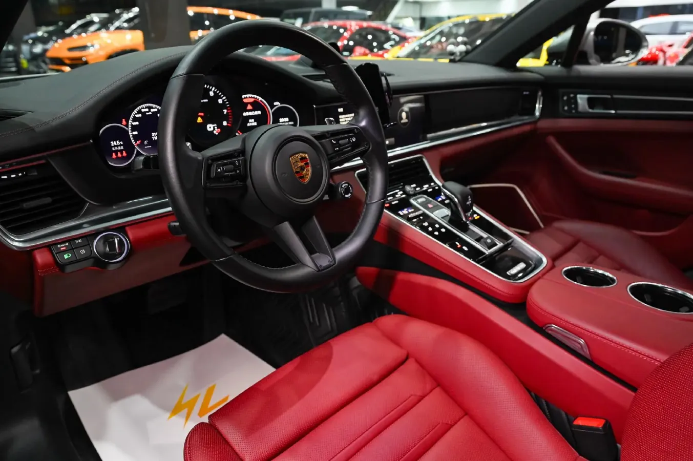 2023 Porsche Panamera 2.9T 330HP V6 8DCT,autocango,china used car exporter,china ev exporter,chinese used car exporter,chinese used ev exporter