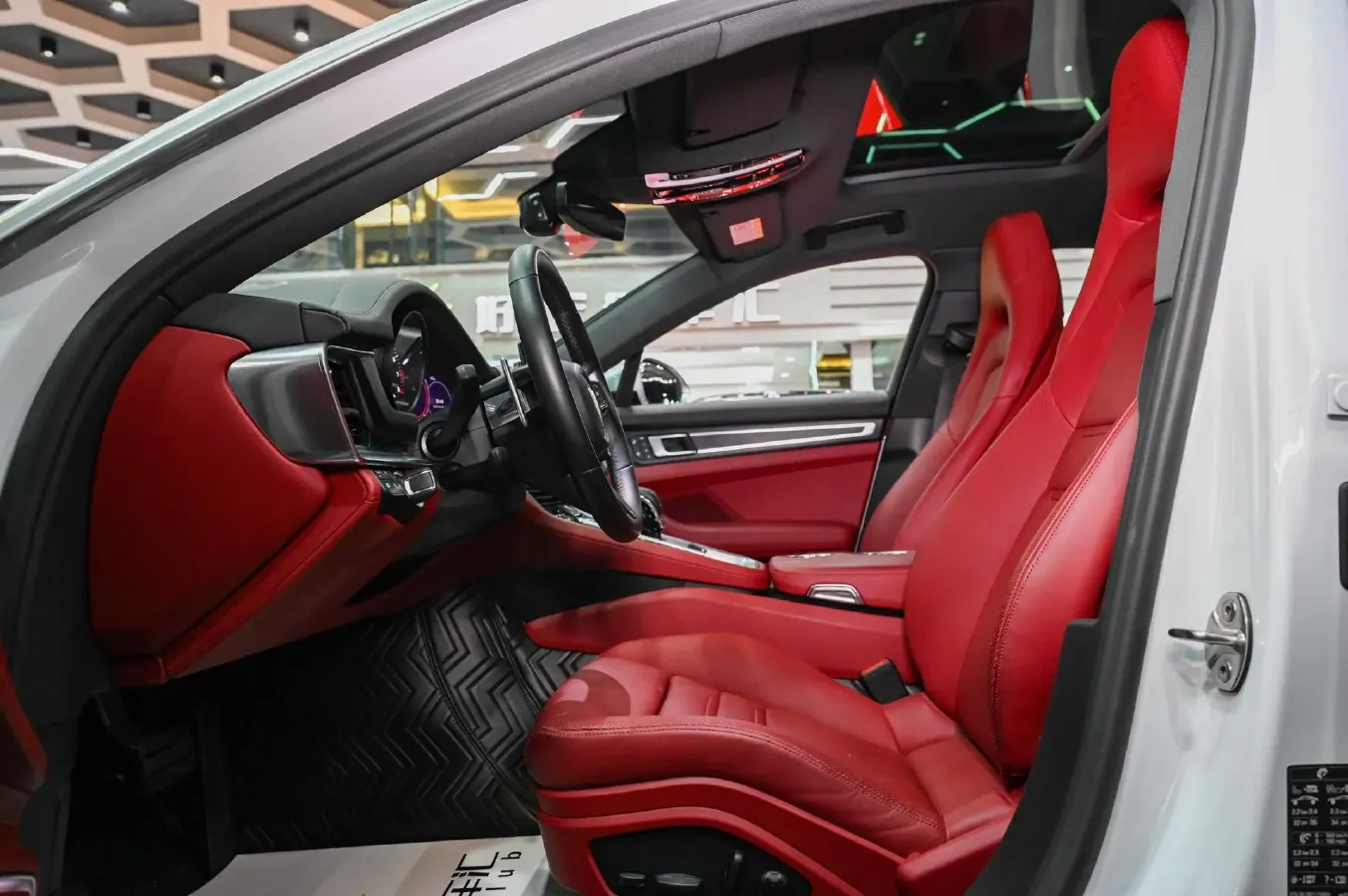 2023 Porsche Panamera 2.9T 330HP V6 8DCT,autocango,china used car exporter,china ev exporter,chinese used car exporter,chinese used ev exporter