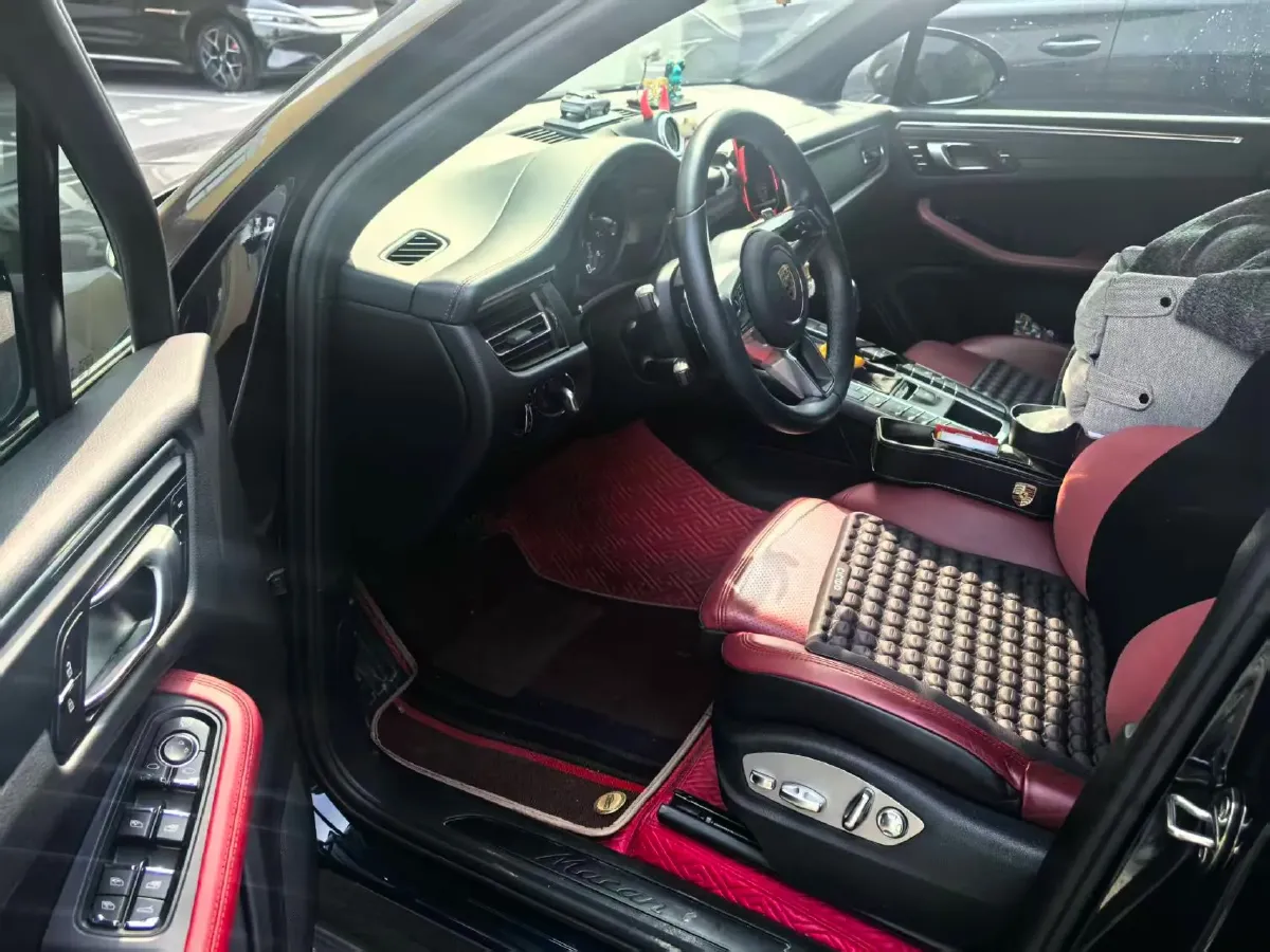 2020 Porsche Macan 2.0T 252HP L4 7DCT,autocango,china used car exporter,china ev exporter,chinese used car exporter,chinese used ev exporter