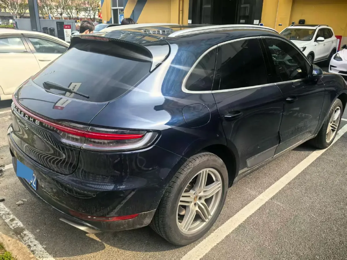 2020 Porsche Macan 2.0T 252HP L4 7DCT,autocango,china used car exporter,china ev exporter,chinese used car exporter,chinese used ev exporter