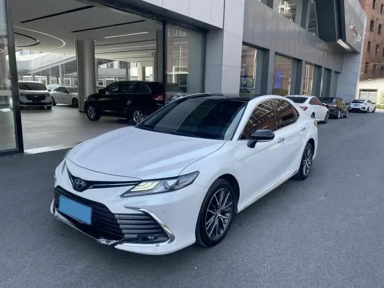 2023 Toyota Camry 2.5L 207HP L4 8AT,autocango,china used car exporter,china ev exporter,chinese used car exporter,chinese used ev exporter