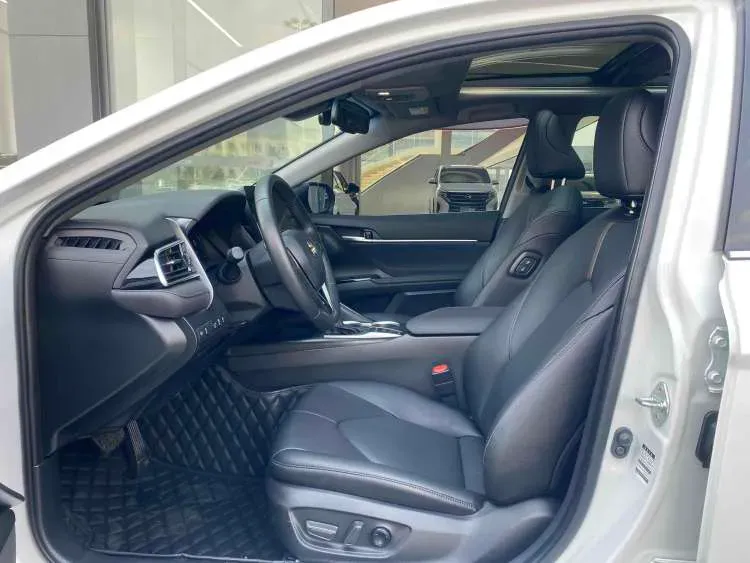 2023 Toyota Camry 2.5L 207HP L4 8AT,autocango,china used car exporter,china ev exporter,chinese used car exporter,chinese used ev exporter