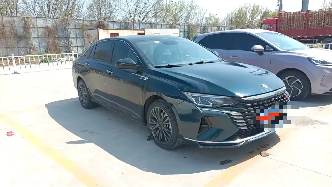 2021 DongFeng Aeolus YiXuan MAX 1.5T 190HP L4 7DCT,autocango,china used car exporter,china ev exporter,chinese used car exporter,chinese used ev exporter