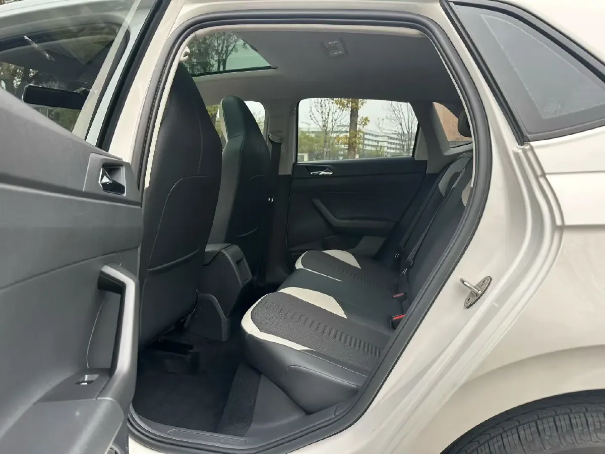 2019 Volkswagen Polo 1.5L 113HP L4 6AT,autocango,china used car exporter,china ev exporter,chinese used car exporter,chinese used ev exporter