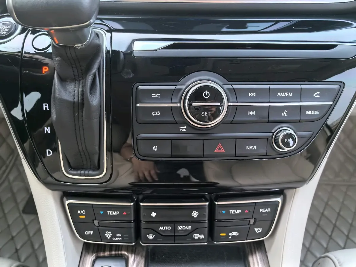 2018 GAC Trumpchi M8 2.0T 201HP L4 6AT,autocango,china used car exporter,china ev exporter,chinese used car exporter,chinese used ev exporter