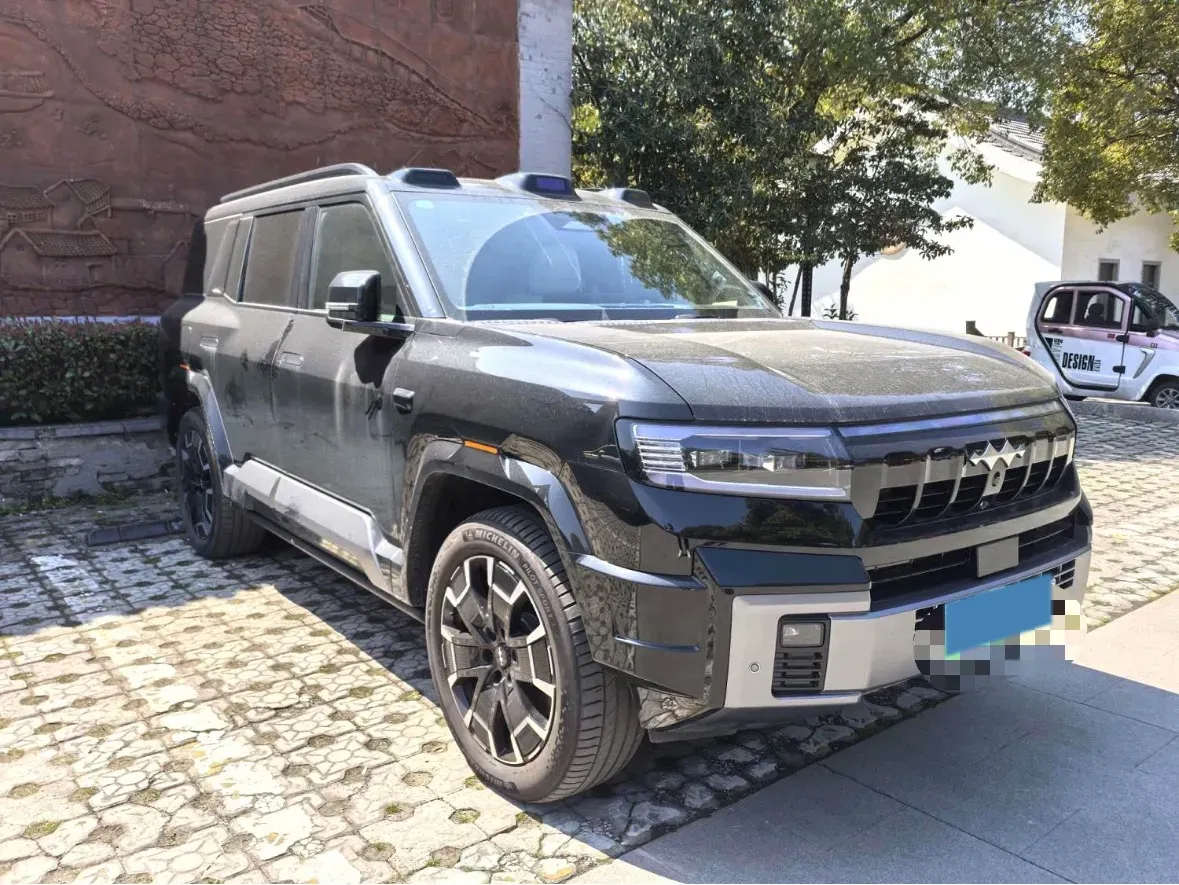 2025 FangChengBao Bao 8 2.0T 245HP L4 E-CVT PHEV 36.8KWH,autocango,china used car exporter,china ev exporter,chinese used car exporter,chinese used ev exporter