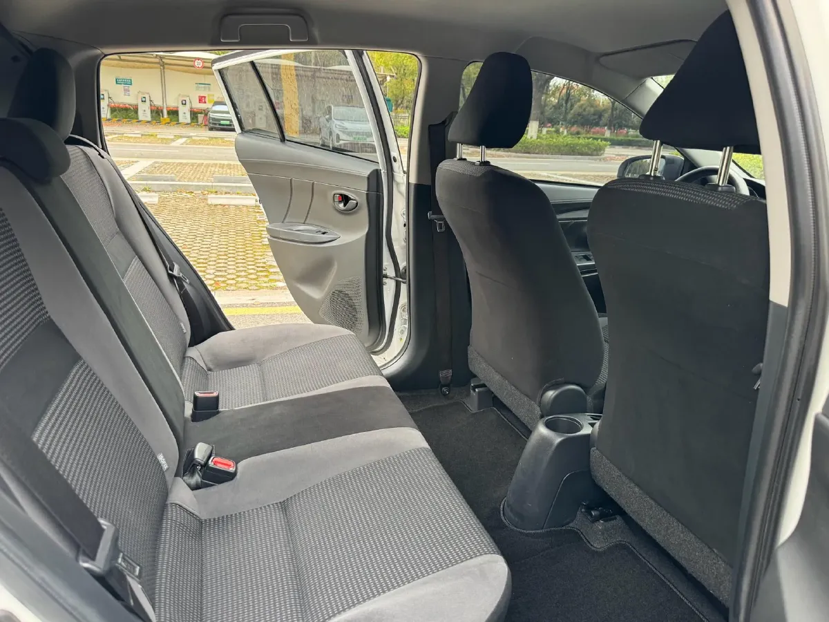 2021 Toyota Vios FS 1.5L 112HP L4 CVT,autocango,china used car exporter,china ev exporter,chinese used car exporter,chinese used ev exporter