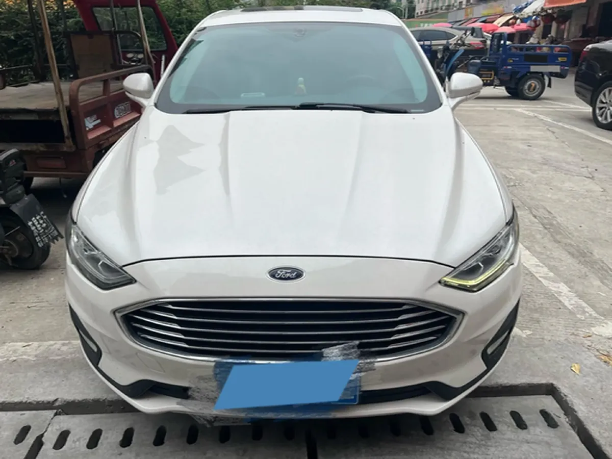 2018 Ford Mondeo 2.0T 204HP L4 6AT,autocango,china used car exporter,china ev exporter,chinese used car exporter,chinese used ev exporter