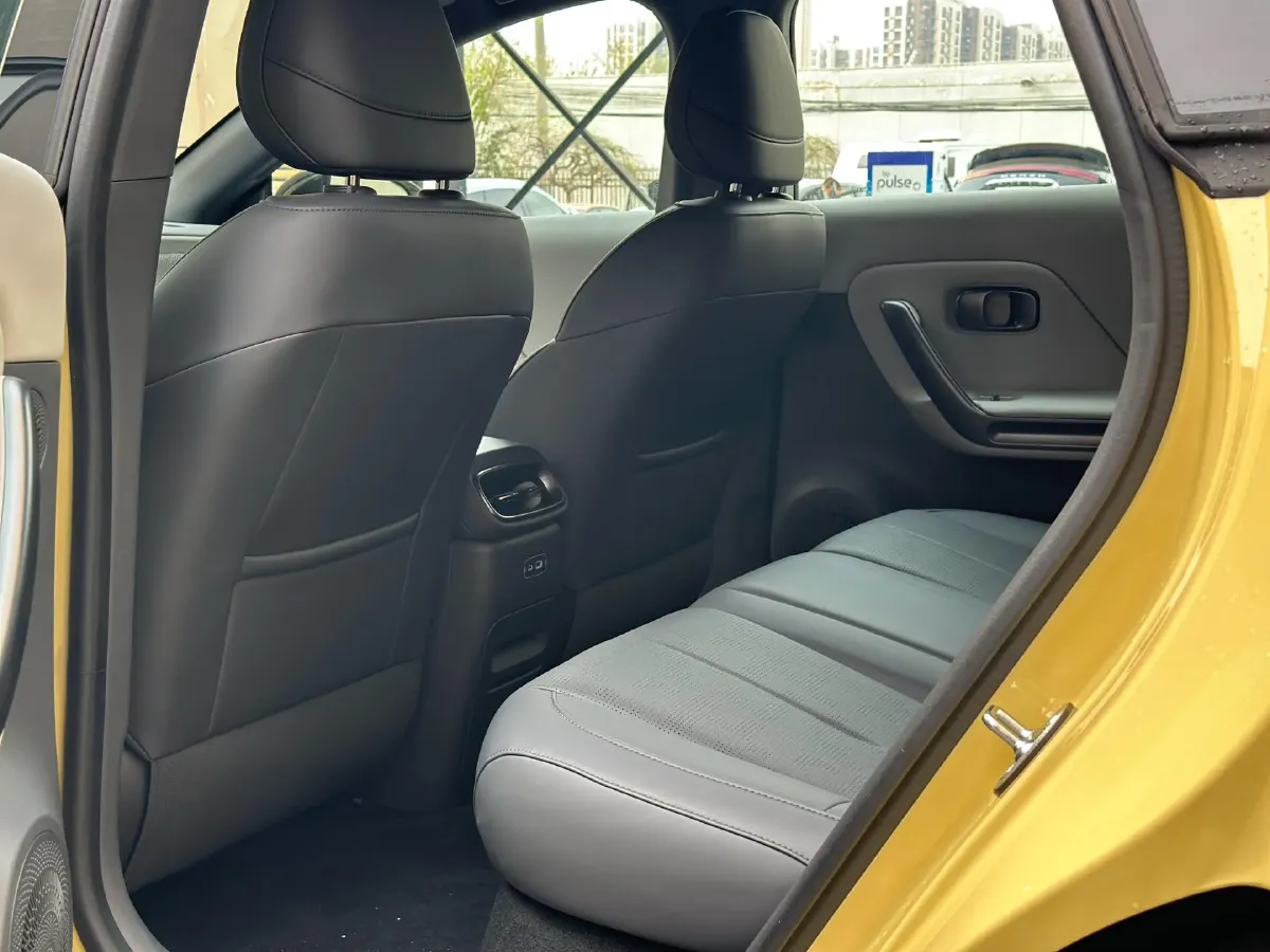 2026 Leapmotor Lafa5 BEV,autocango,china used car exporter,china ev exporter,chinese used car exporter,chinese used ev exporter