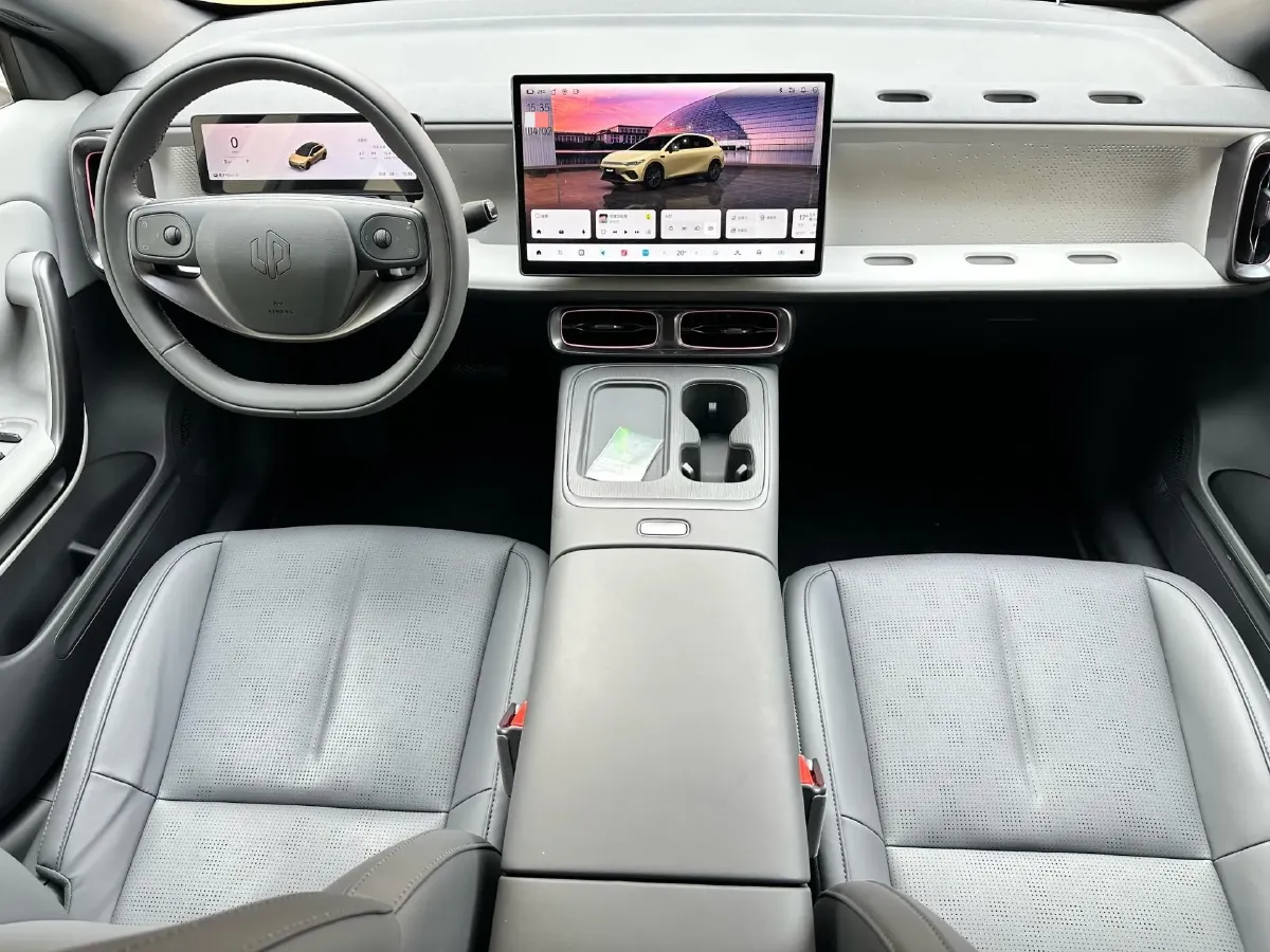 2026 Leapmotor Lafa5 BEV,autocango,china used car exporter,china ev exporter,chinese used car exporter,chinese used ev exporter