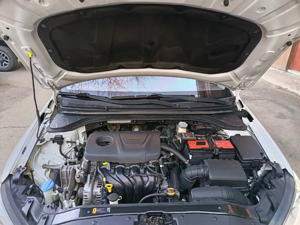 2016 Hyundai Elantra 1.6L 130HP L4 6AT,autocango,china used car exporter,china ev exporter,chinese used car exporter,chinese used ev exporter