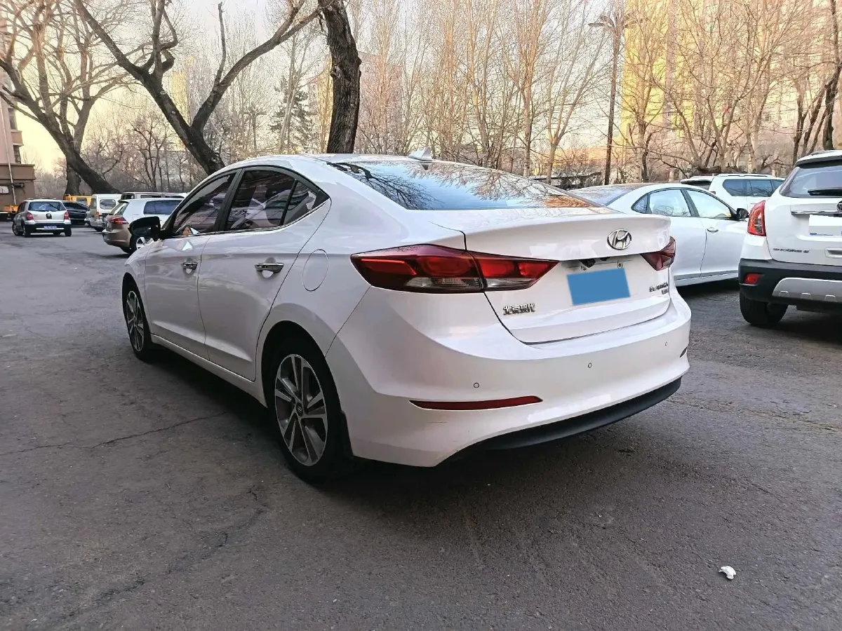 2016 Hyundai Elantra 1.6L 130HP L4 6AT,autocango,china used car exporter,china ev exporter,chinese used car exporter,chinese used ev exporter