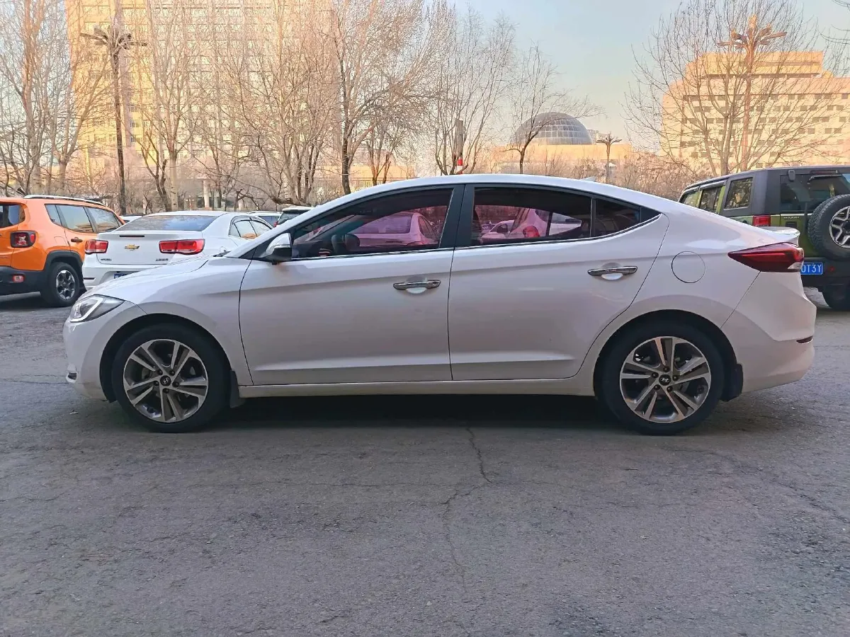 2016 Hyundai Elantra 1.6L 130HP L4 6AT,autocango,china used car exporter,china ev exporter,chinese used car exporter,chinese used ev exporter