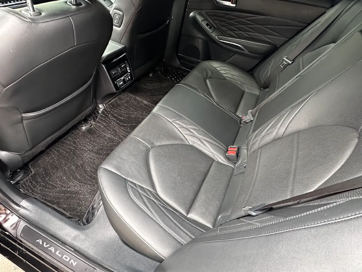 2019 Toyota Avalon 2.5L 209HP L4 8AT,autocango,china used car exporter,china ev exporter,chinese used car exporter,chinese used ev exporter