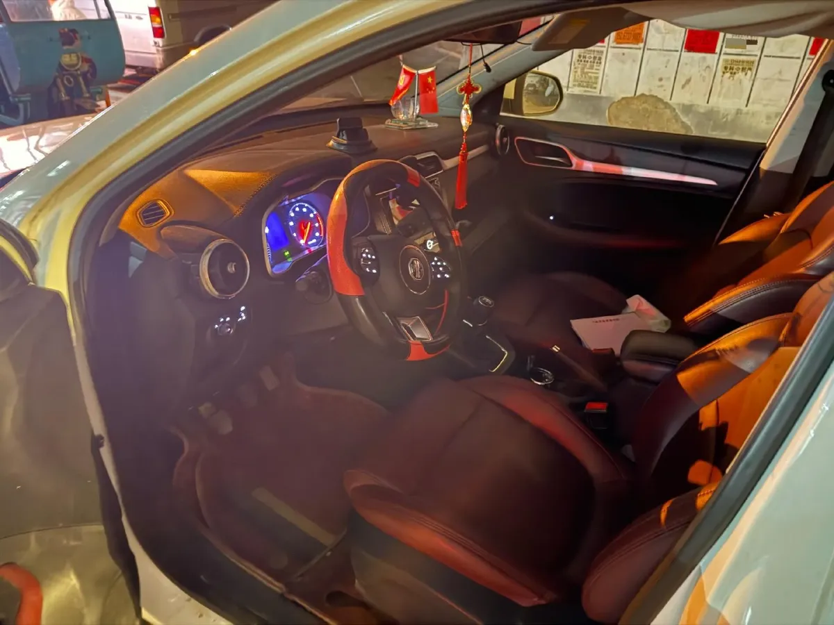 2017 MG ZS 1.5L 120HP L4 5MT,autocango,china used car exporter,china ev exporter,chinese used car exporter,chinese used ev exporter