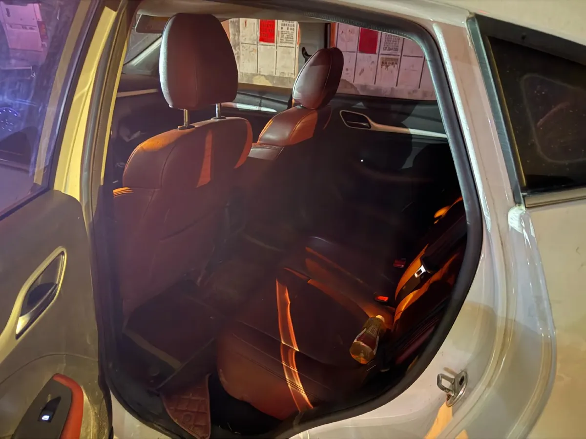 2017 MG ZS 1.5L 120HP L4 5MT,autocango,china used car exporter,china ev exporter,chinese used car exporter,chinese used ev exporter