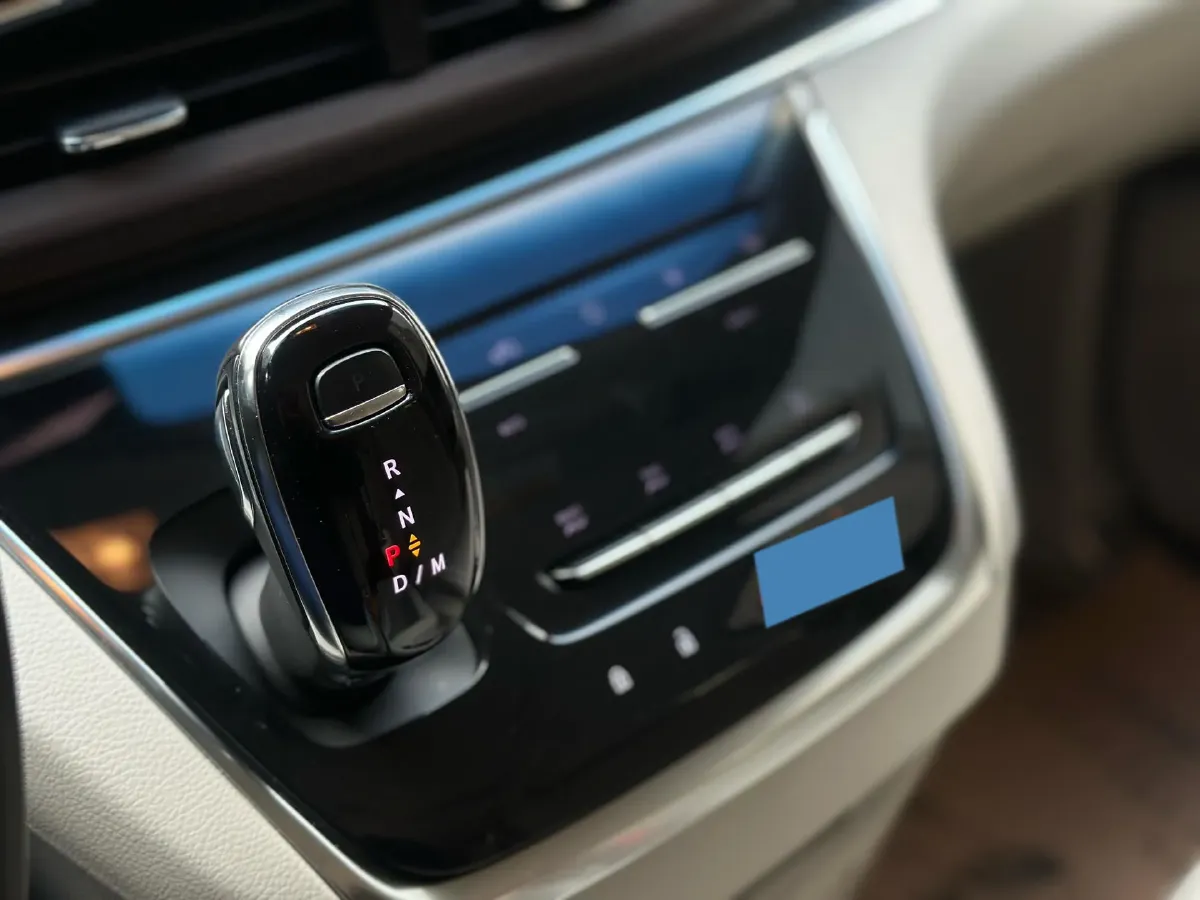 2022 Buick GL8 2.0T 237HP L4 9AT,autocango,china used car exporter,china ev exporter,chinese used car exporter,chinese used ev exporter