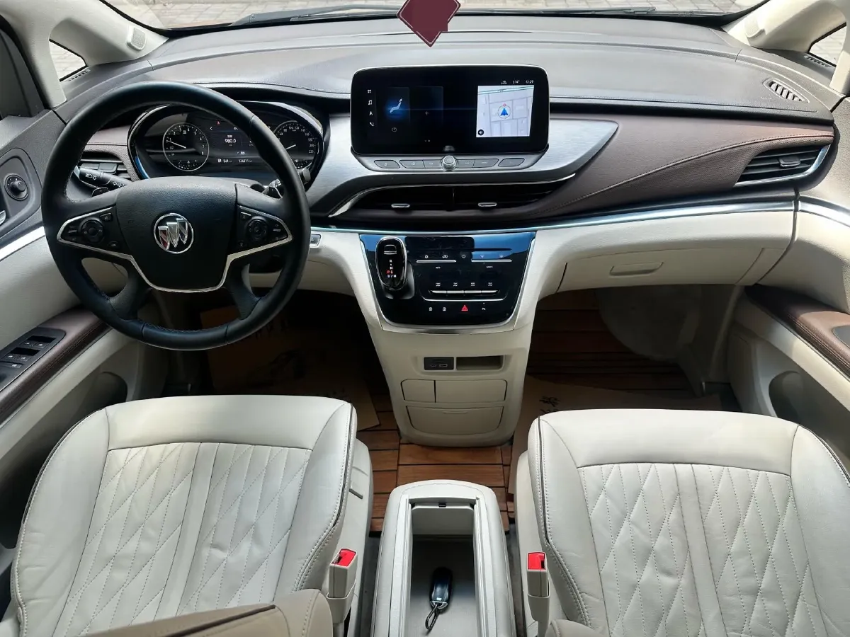 2022 Buick GL8 2.0T 237HP L4 9AT,autocango,china used car exporter,china ev exporter,chinese used car exporter,chinese used ev exporter
