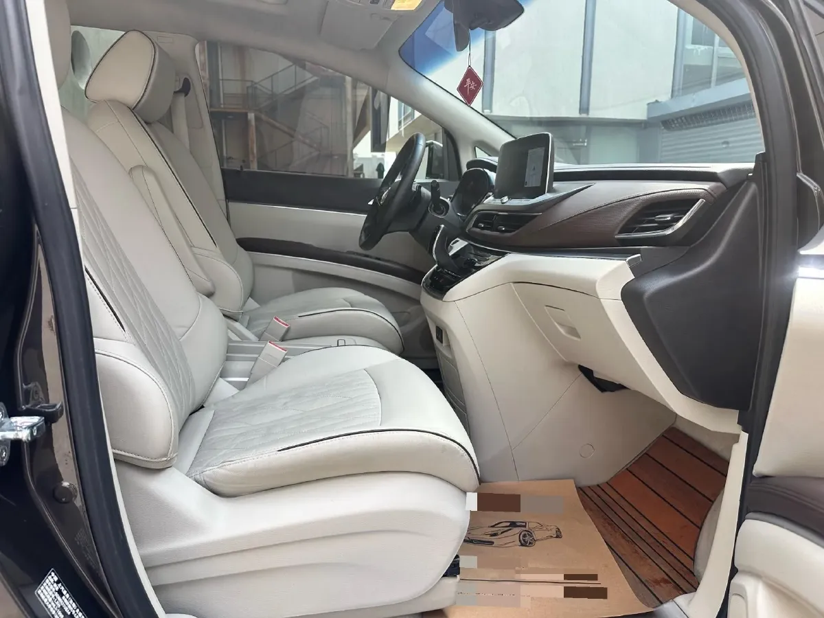 2022 Buick GL8 2.0T 237HP L4 9AT,autocango,china used car exporter,china ev exporter,chinese used car exporter,chinese used ev exporter
