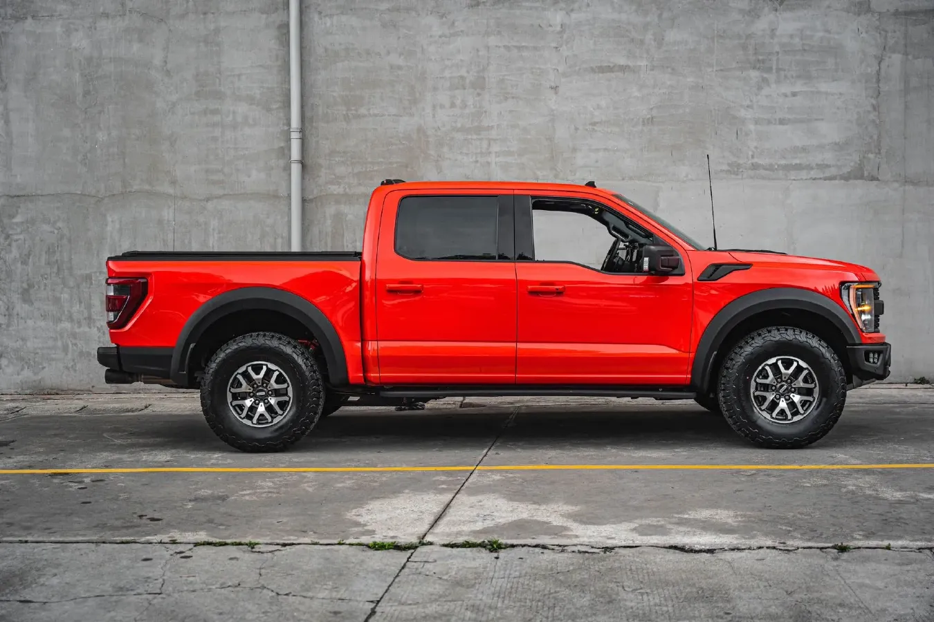 2022 Ford F-150 3.5T 423HP V6 10AT,autocango,china used car exporter,china ev exporter,chinese used car exporter,chinese used ev exporter