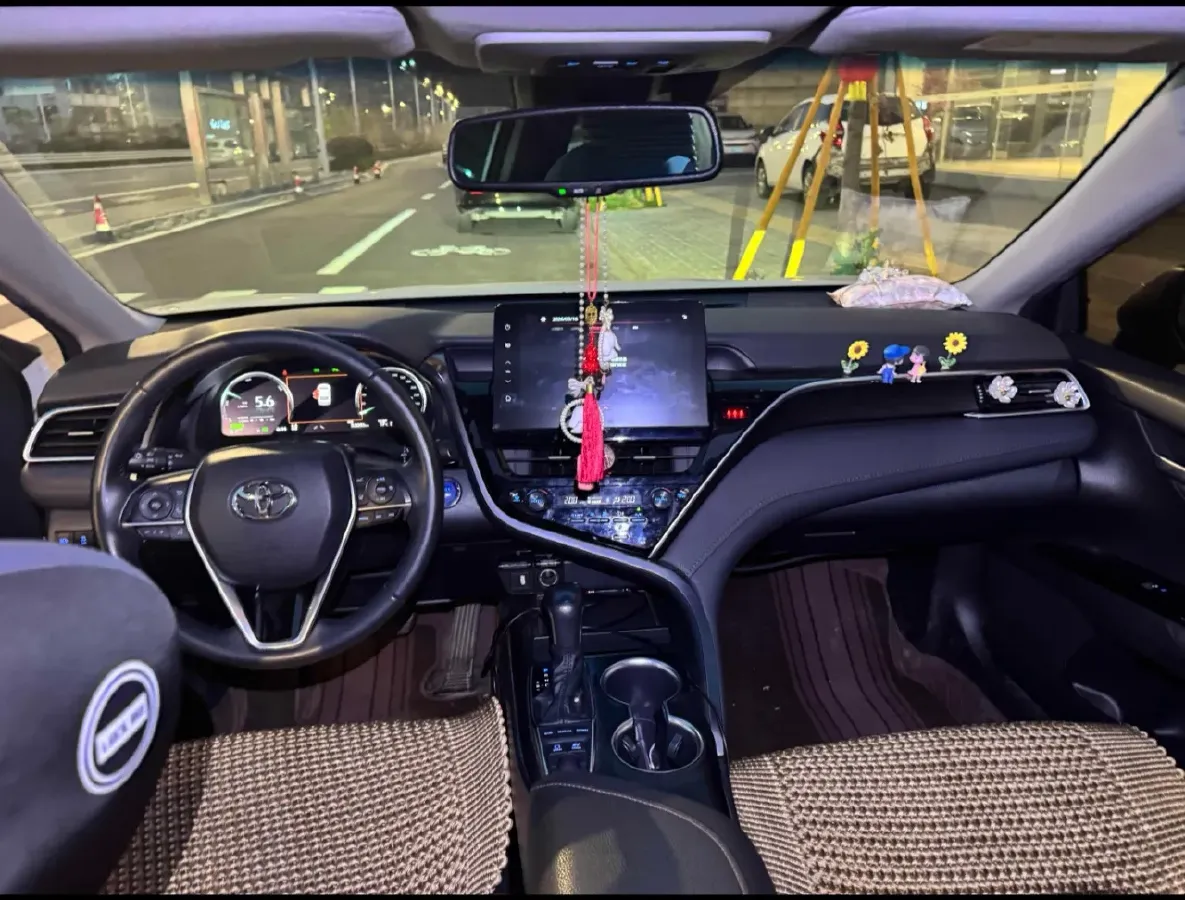 2021 Toyota Camry 2.5L 178HP L4 E-CVT Hybrid,autocango,china used car exporter,china ev exporter,chinese used car exporter,chinese used ev exporter