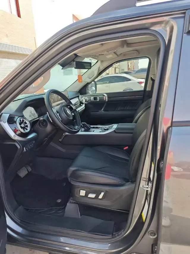 2023 Tank 400 2.0T 252HP L4 9AT PHEV 37.1KWH,autocango,china used car exporter,china ev exporter,chinese used car exporter,chinese used ev exporter