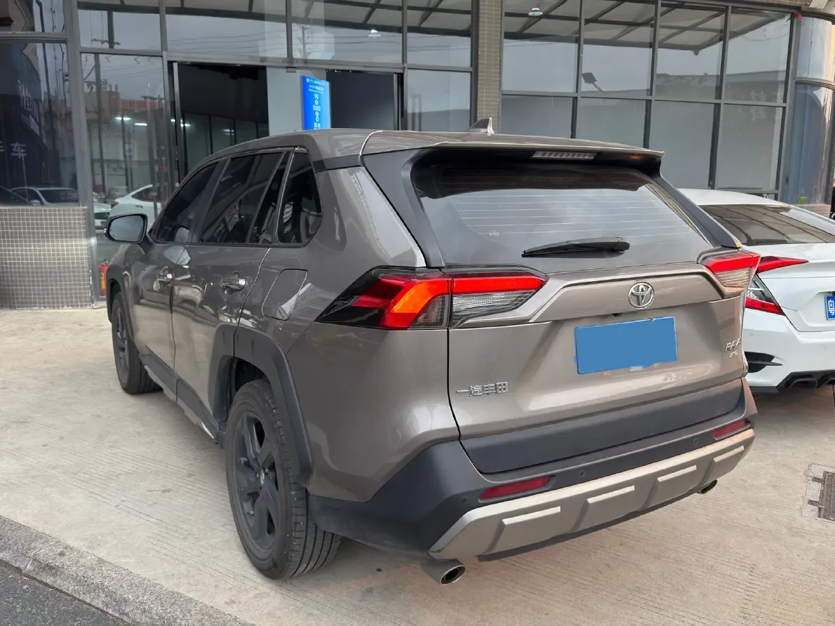 2022 Toyota RAV4 2.0L 171HP L4 CVT,autocango,china used car exporter,china ev exporter,chinese used car exporter,chinese used ev exporter