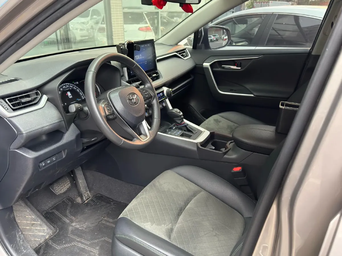 2022 Toyota RAV4 2.0L 171HP L4 CVT,autocango,china used car exporter,china ev exporter,chinese used car exporter,chinese used ev exporter
