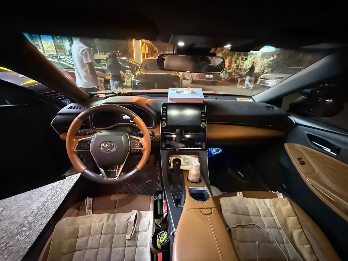 2019 Toyota Avalon 2.5L 209HP L4 8AT,autocango,china used car exporter,china ev exporter,chinese used car exporter,chinese used ev exporter