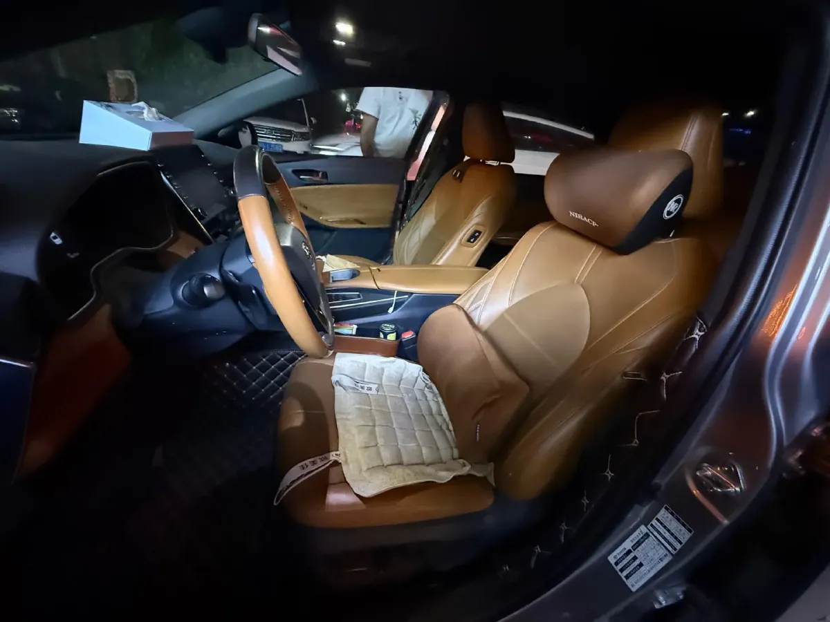 2019 Toyota Avalon 2.5L 209HP L4 8AT,autocango,china used car exporter,china ev exporter,chinese used car exporter,chinese used ev exporter