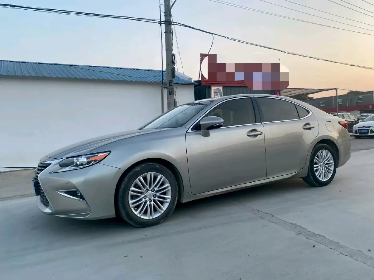 2015 Lexus ES 2.0L 167HP L4 6AT,autocango,china used car exporter,china ev exporter,chinese used car exporter,chinese used ev exporter