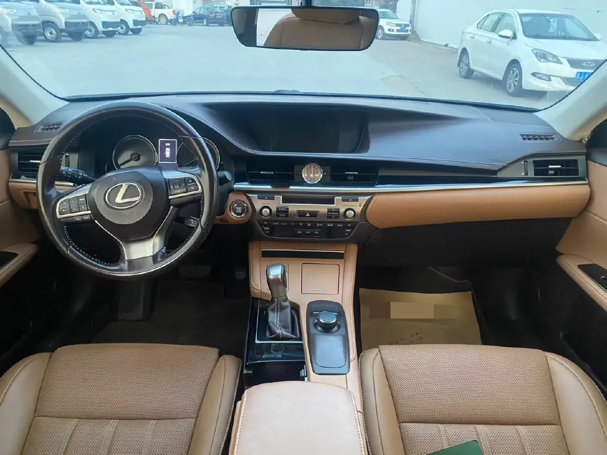 2015 Lexus ES 2.0L 167HP L4 6AT,autocango,china used car exporter,china ev exporter,chinese used car exporter,chinese used ev exporter