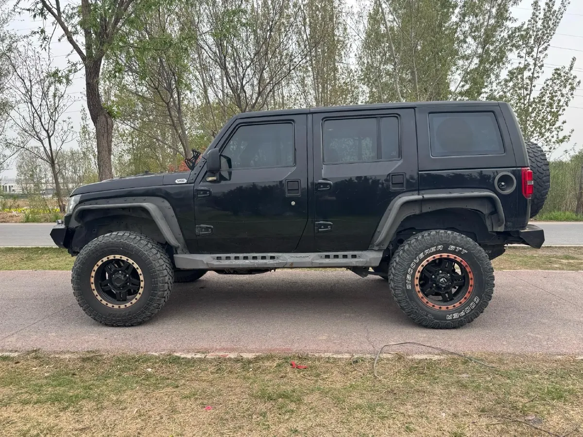 2017 Beijing BJ40 2.3T 250HP L4 6AT,autocango,china used car exporter,china ev exporter,chinese used car exporter,chinese used ev exporter