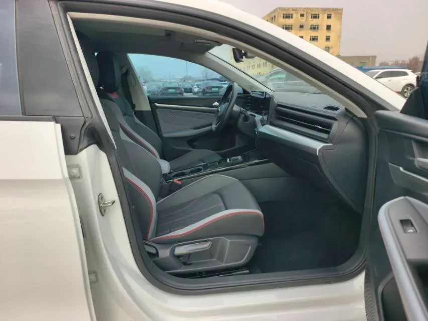 2024 Volkswagen Lamando 1.4T 150HP L4 7DCT,autocango,china used car exporter,china ev exporter,chinese used car exporter,chinese used ev exporter