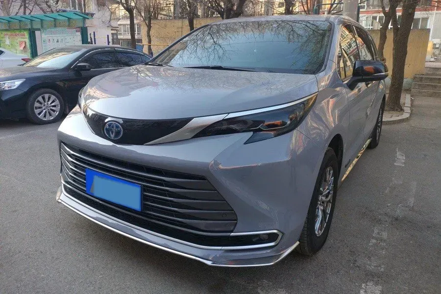 2021 Toyota Sienna 2.5L 192HP L4 E-CVT Hybrid,autocango,china used car exporter,china ev exporter,chinese used car exporter,chinese used ev exporter