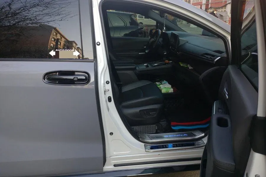 2021 Toyota Sienna 2.5L 192HP L4 E-CVT Hybrid,autocango,china used car exporter,china ev exporter,chinese used car exporter,chinese used ev exporter