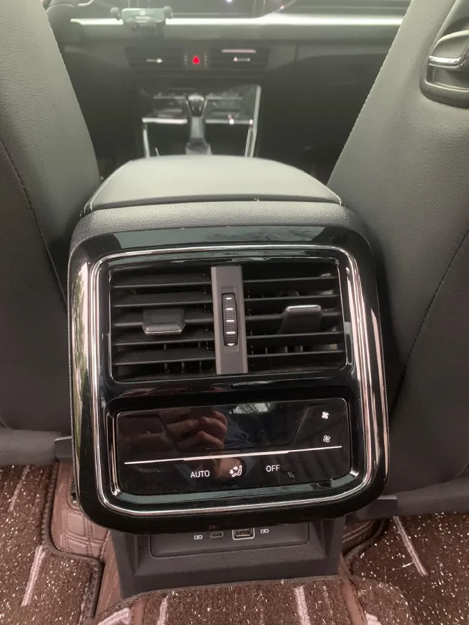 2023 Volkswagen Passat 2.0T 186HP L4 7DCT,autocango,china used car exporter,china ev exporter,chinese used car exporter,chinese used ev exporter