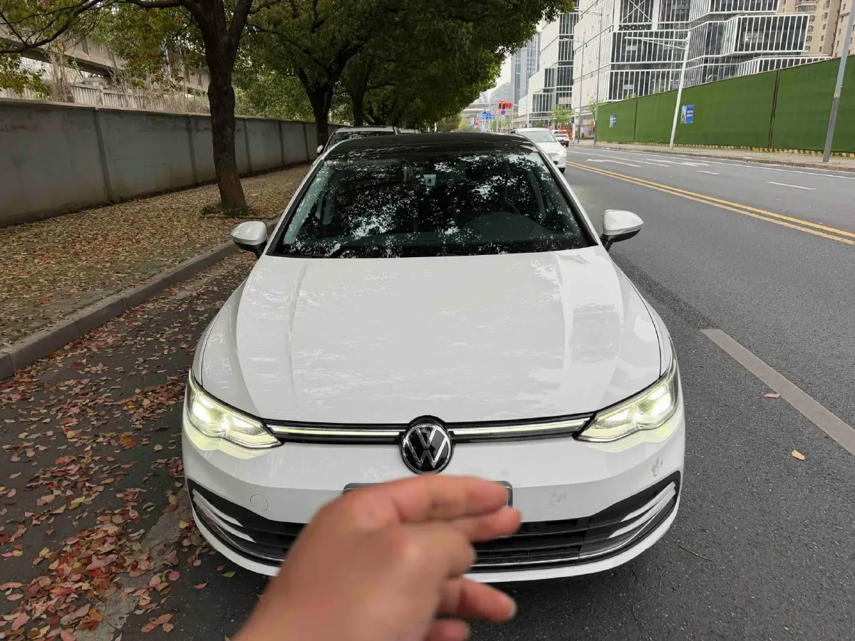 2023 Volkswagen Golf 1.4T 150HP L4 7DCT,autocango,china used car exporter,china ev exporter,chinese used car exporter,chinese used ev exporter