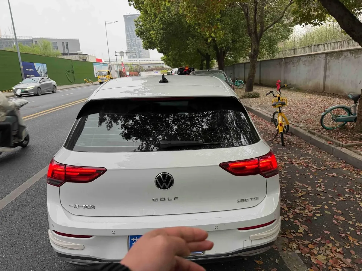 2023 Volkswagen Golf 1.4T 150HP L4 7DCT,autocango,china used car exporter,china ev exporter,chinese used car exporter,chinese used ev exporter