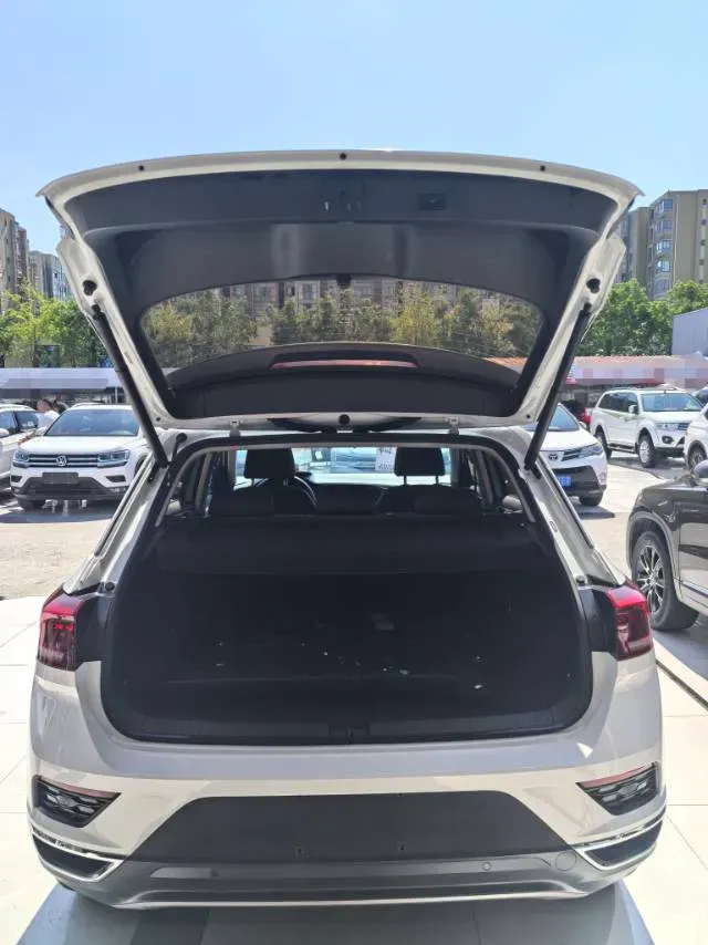 2021 Volkswagen T-Roc 1.4T 150HP L4 7DCT,autocango,china used car exporter,china ev exporter,chinese used car exporter,chinese used ev exporter