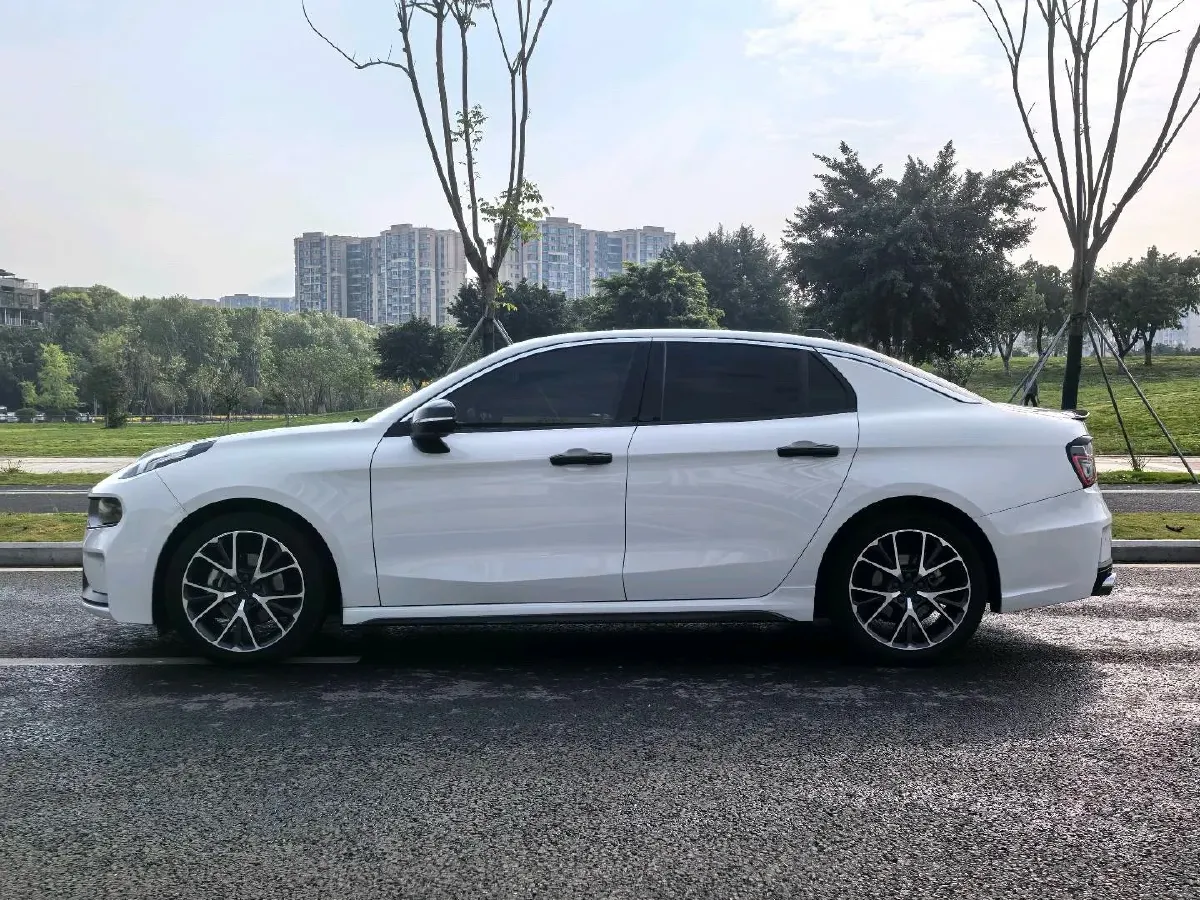 2021 LYNK&CO 03 1.5T 180HP L3 7DCT,autocango,china used car exporter,china ev exporter,chinese used car exporter,chinese used ev exporter