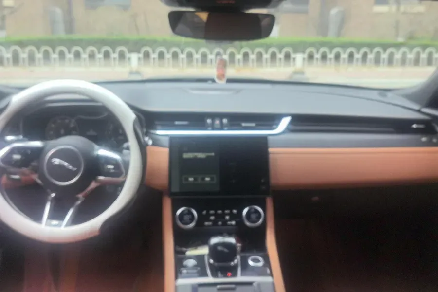 2023 Jaguar XFL 2.0T 250HP L4 8AT,autocango,china used car exporter,china ev exporter,chinese used car exporter,chinese used ev exporter