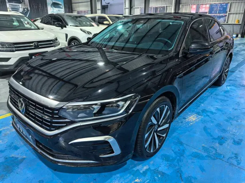 2021 Volkswagen Passat 2.0T 186HP L4 7DCT,autocango,china used car exporter,china ev exporter,chinese used car exporter,chinese used ev exporter
