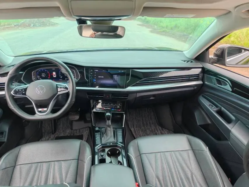 2021 Volkswagen Passat 2.0T 186HP L4 7DCT,autocango,china used car exporter,china ev exporter,chinese used car exporter,chinese used ev exporter