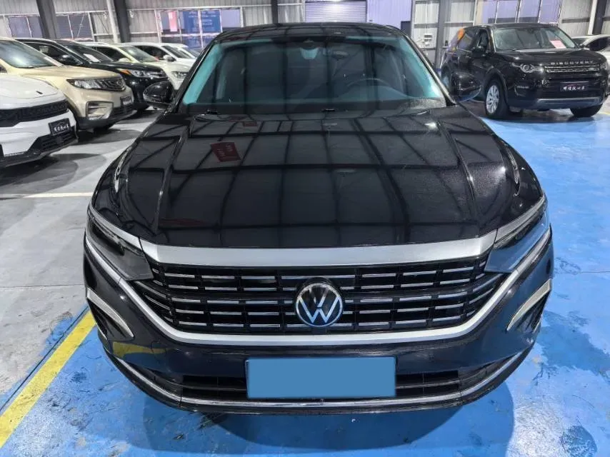 2021 Volkswagen Passat 2.0T 186HP L4 7DCT,autocango,china used car exporter,china ev exporter,chinese used car exporter,chinese used ev exporter