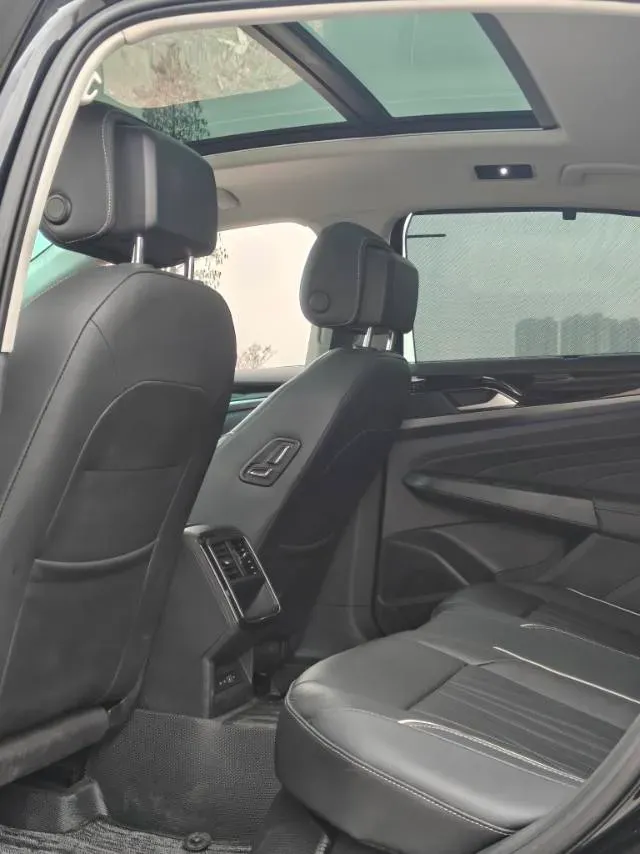 2021 Volkswagen Passat 2.0T 186HP L4 7DCT,autocango,china used car exporter,china ev exporter,chinese used car exporter,chinese used ev exporter