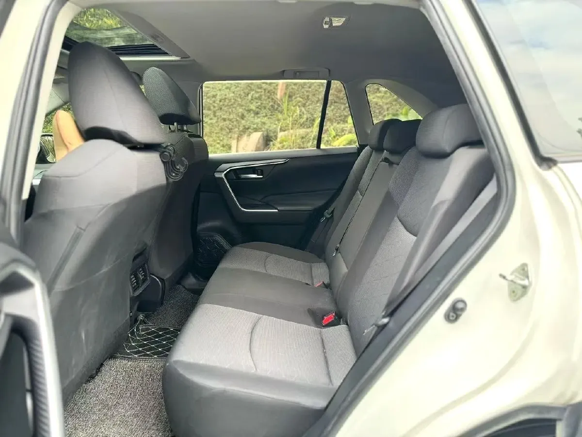 2020 Toyota RAV4 2.0L 171HP L4 CVT,autocango,china used car exporter,china ev exporter,chinese used car exporter,chinese used ev exporter